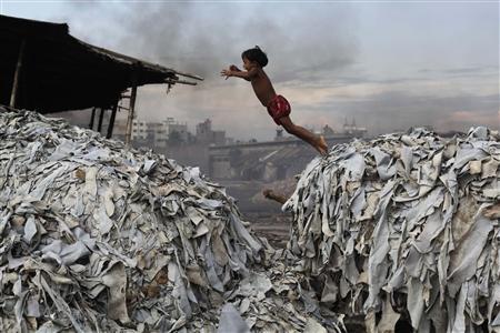 tanneries, child labor, Bangladesh, pollution, public health, mortality, waste, wasteless future, developing world, environment, river, water, heavy metals